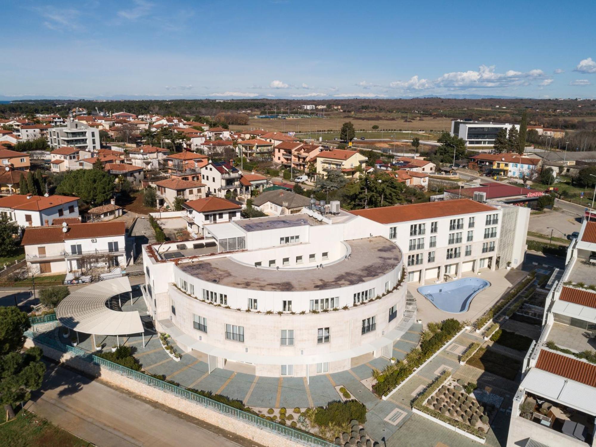 Humagum Sea View Apartment - Garden Palace Umag Exterior foto